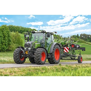 Schmidt Spiele (56257) - "Fendt 211 Vario mit Fendt Wender Twister" - 150 Teile Puzzle